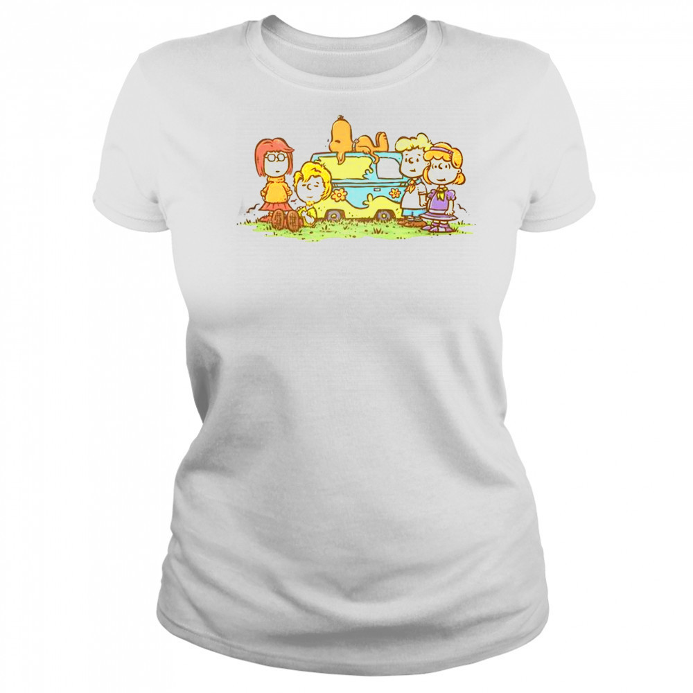 Awesome Mysterious Gang Scooby-Doo Peanuts T-Shirt Women's T-shirt