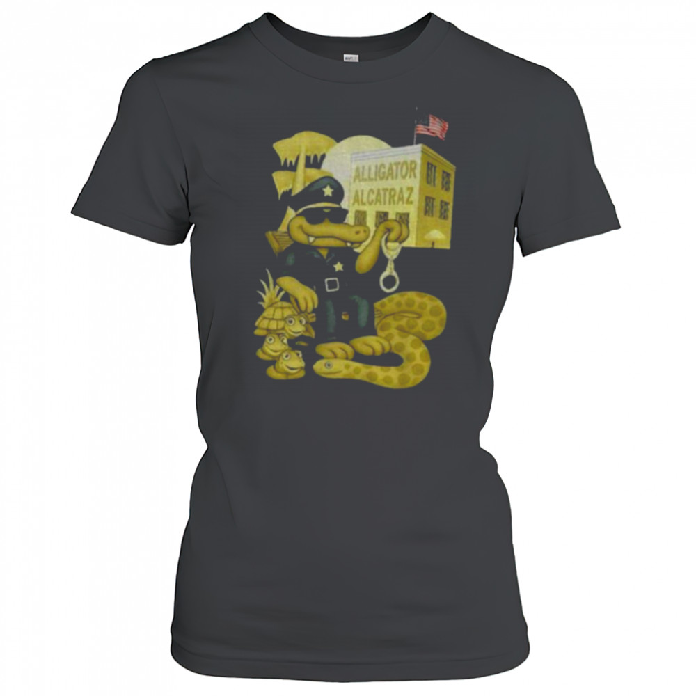 Alligator Alcatraz Welcome To America Bitches shirt Women's T-shirt