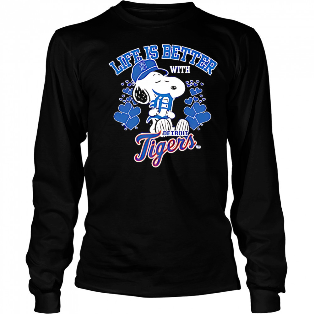 Snoopy Life is better with Tigers shirt Long Sleeved