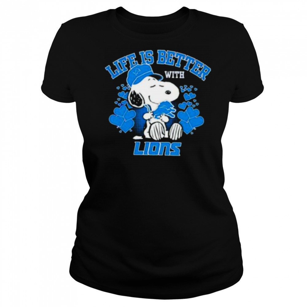 Life Is Better Lions Snoopy Hug Detroit Lions Logo T shirt Women's T-shirt