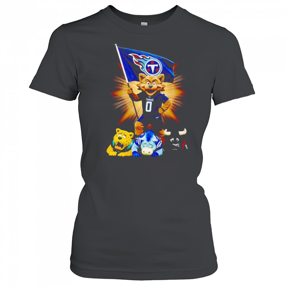 Tennessee Titans mascot standing with flag shirt Women's T-shirt