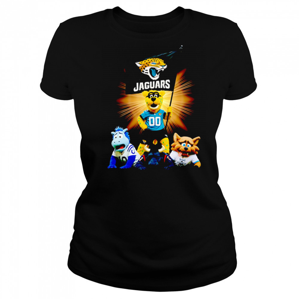 Jacksonville Jaguars mascot standing with flag shirt Women's T-shirt