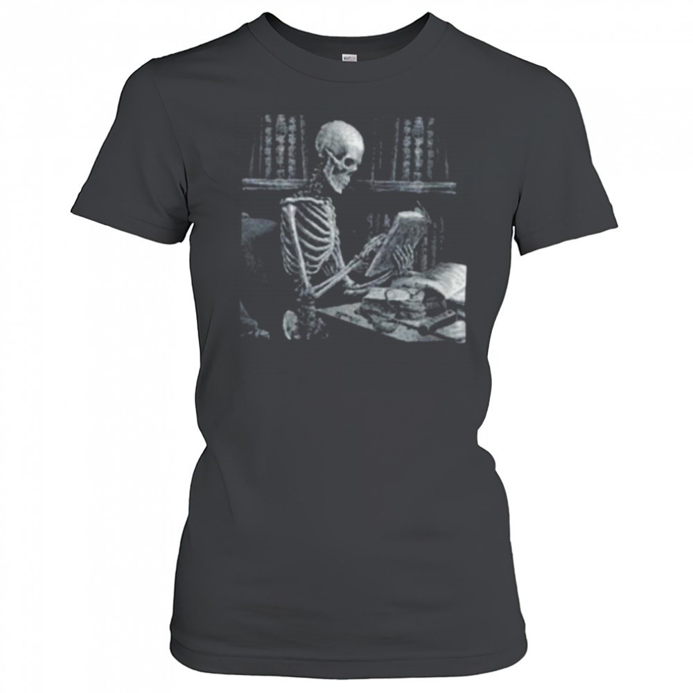 Womens Dark The Reader Skeleton Reading Book Bookworm Bookish V Neck Shirt Women's T-shirt