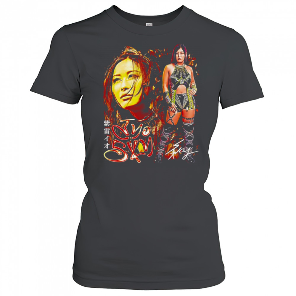 Iyo Sky vintage retro shirt Women's T-shirt