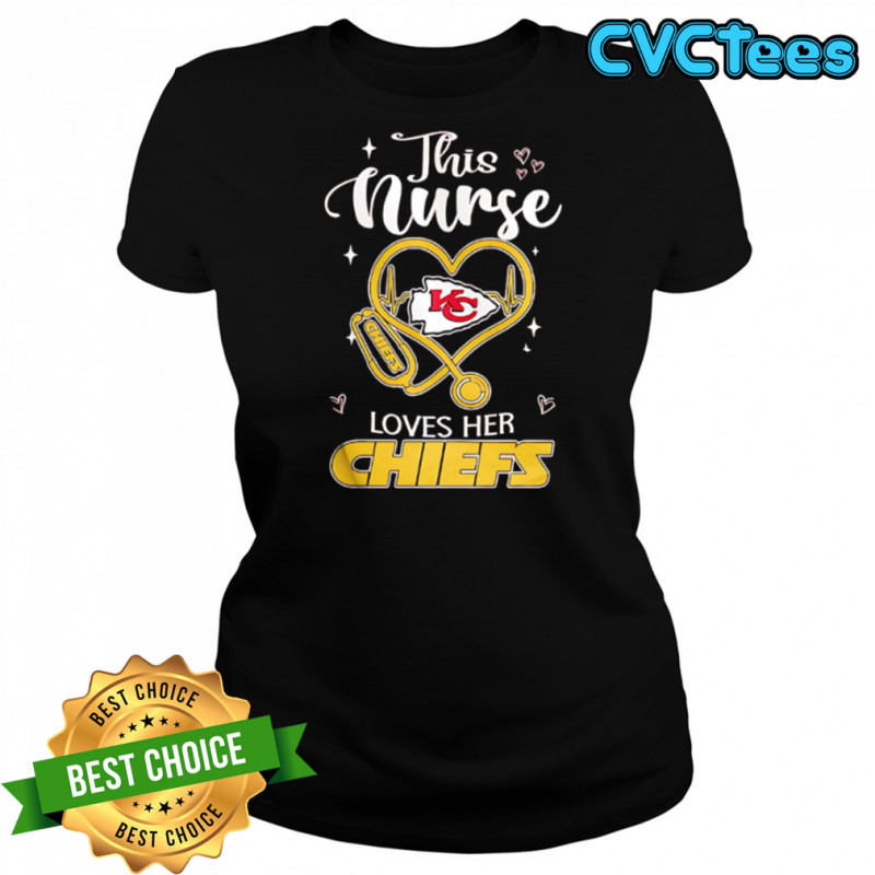 This nurse love her Kansas City Chiefs shirt Women's T-shirt