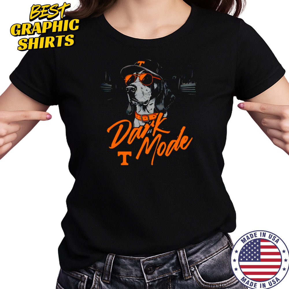 Dark Mode Cool Smokey shirt Women's T-shirt