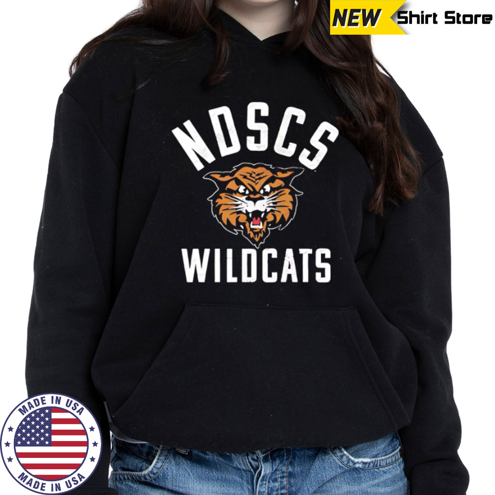 North Dakota State College Of Science Large shirt Sweatshirt