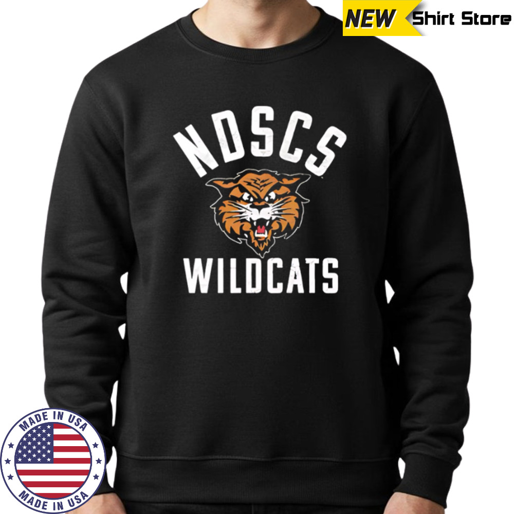 North Dakota State College Of Science Large shirt Hoodie