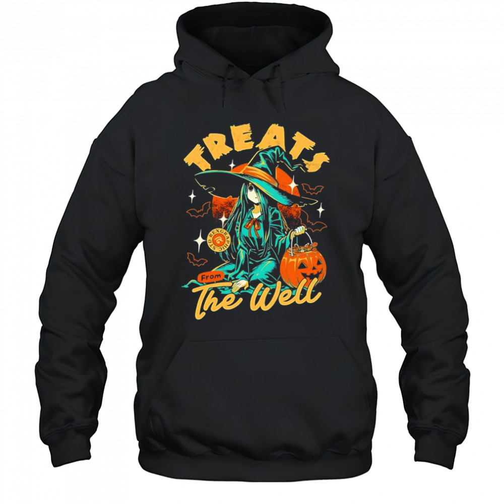 Treats from the well wizard Halloween shirt Hoodie
