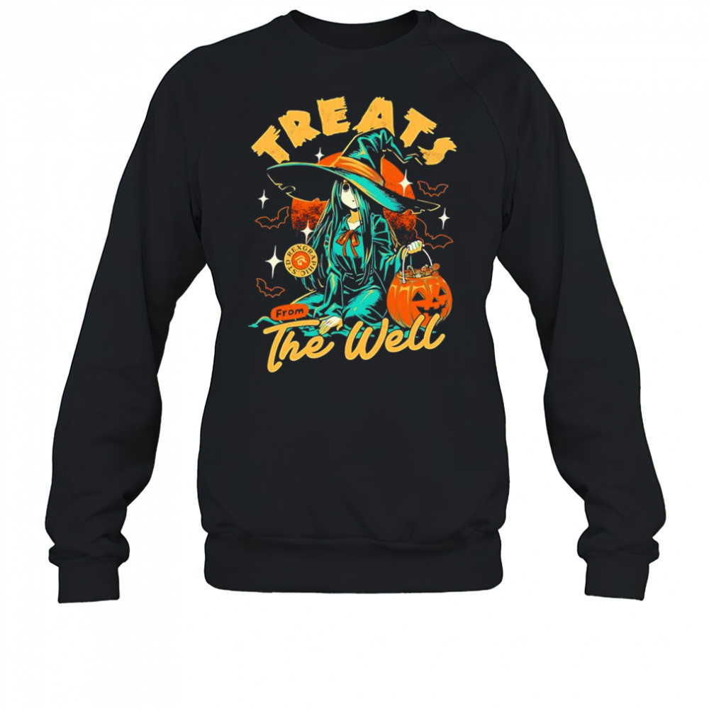 Treats from the well wizard Halloween shirt Sweatshirt