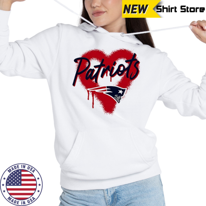 New England Patriots Natural Spray Heart Boxy paint shirt Sweatshirt