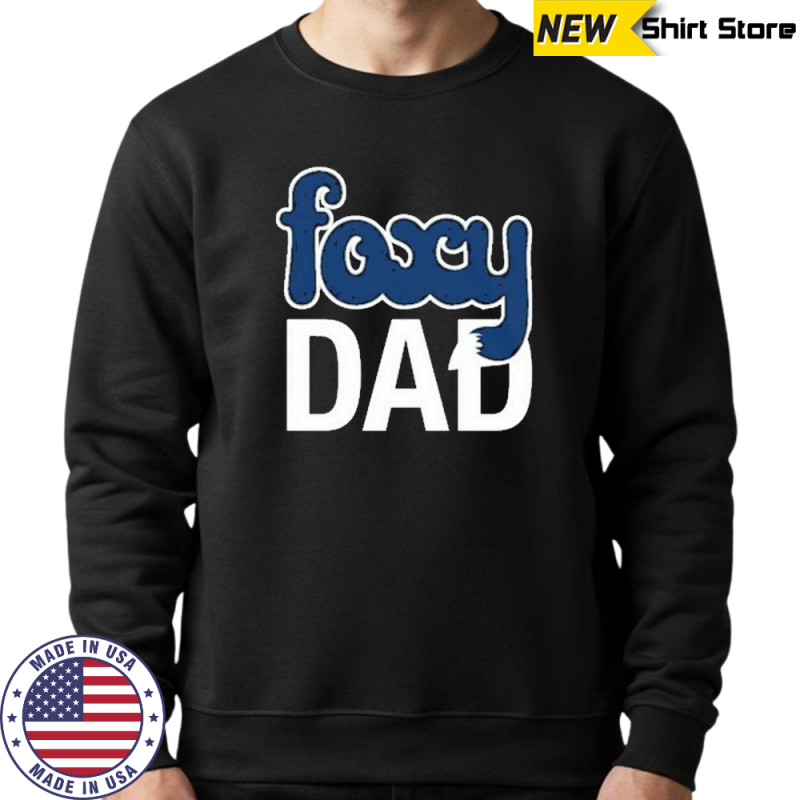 Zootopia 2 Nick Wilde Wearing Foxy Dad T-Shirt Hoodie