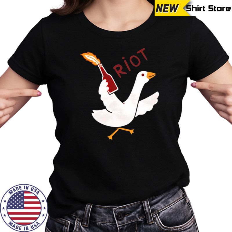 Riot goose shirt Women's T-shirt