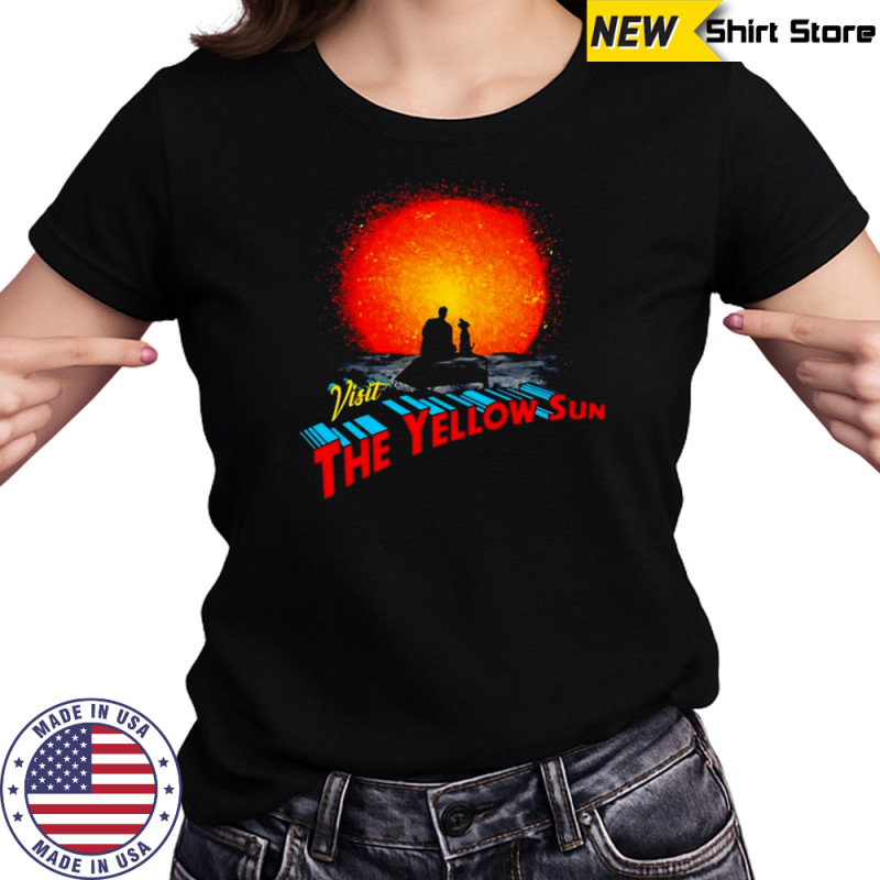 Superman and Krypto Visit the Yellow Sun shirt Women's T-shirt