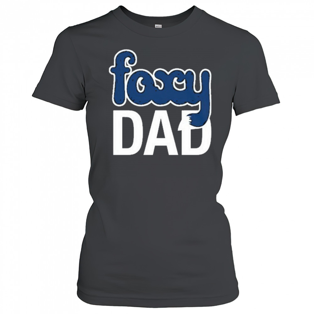 Zootopia 2 Nick Wilde Wearing Foxy Dad T-Shirt Women's T-shirt